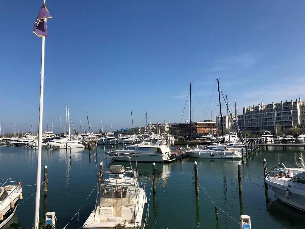 Apartment Casa Modigliani - Appartamento Centralissimo Per Centro Storico, Mare, Fiere E Congressi Rimini